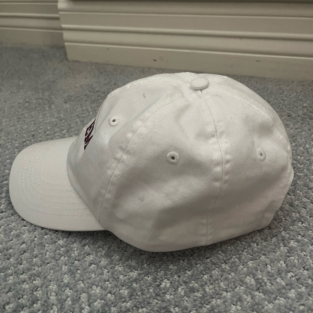 Texas A&M gig’em hat